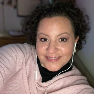 Meet your Posher, Juliana